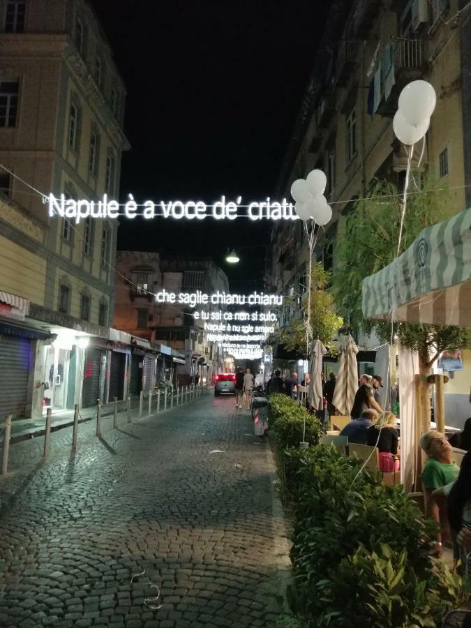 Dimora Via Col Vento Apartman Nápoly Kültér fotó