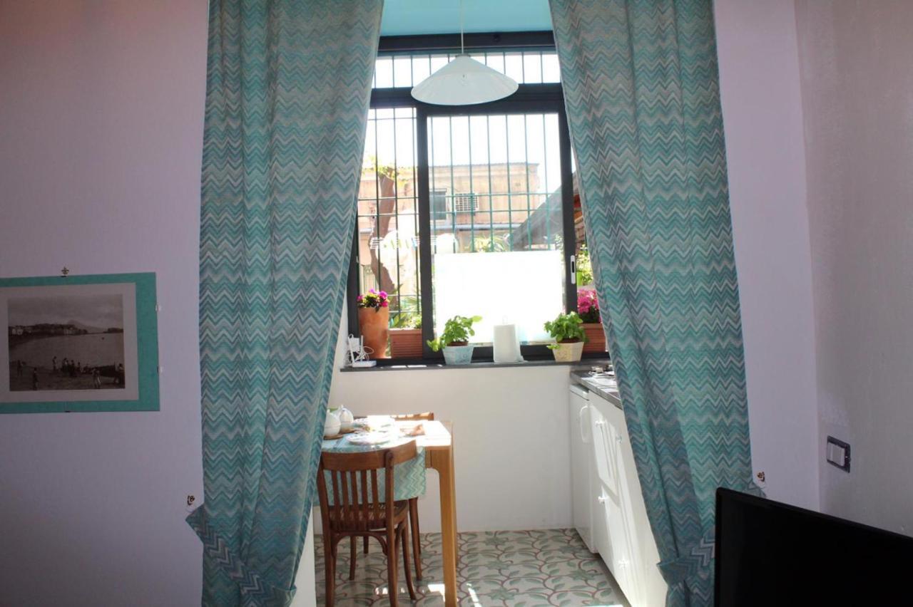 Dimora Via Col Vento Apartman Nápoly Kültér fotó